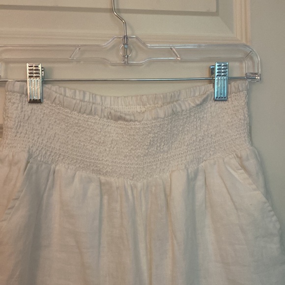 White Crown and Ivy Linen Pants - Picture 2 of 3